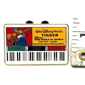 Disney Cast Member ID Card Series Pin Tigger Animal Kingdom LE 3500 Wide World